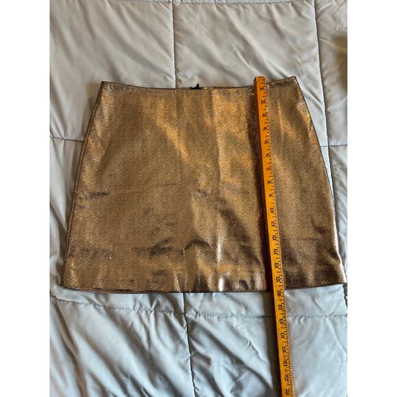 Forever 21 Gold Metallic high waisted zip‎ up skirt size L - Picture 1 of 7